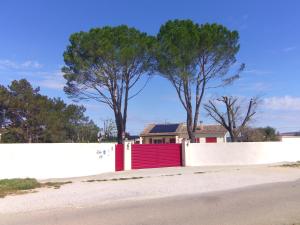Maisons de vacances Les Garrigues de l'Oluke - Spa privatif, Piscine, Tennis : photos des chambres