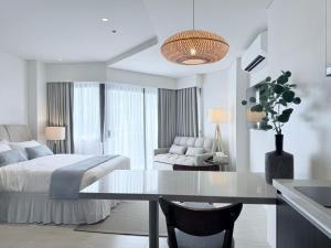 Tambuli Ocean View Luxe Studios, Mactan Seaside Residences