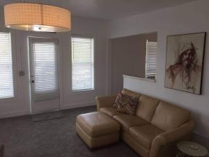 Four Connected Apartments Walk Everywhere AC Breweries