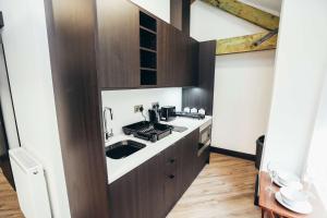 No46 Stylish City Studio Apartment, By DerBnB