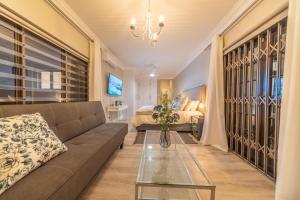 Room 4 - LEO Sky Guest House