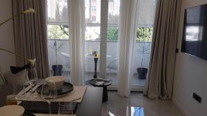 S & S Luxury Apartment with a homemade welcome platter for the perfect start to your holiday