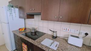 STAY Sunrise Beach Apt 2