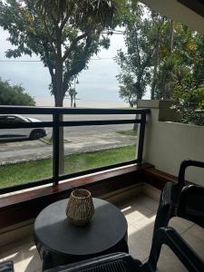Apartamento con vista al Rio y frente a la playa