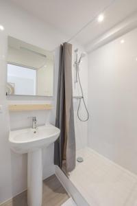 Hotels Hotel Patricia - Strasbourg Hyper Centre : photos des chambres