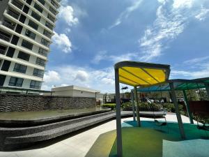 ASunday, Setia City Mall -8pax, 2 Carpark