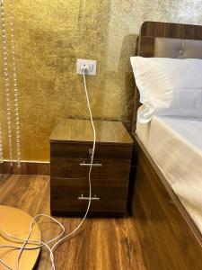 Shiv - The Luxurious Gold Studio in Jaipur