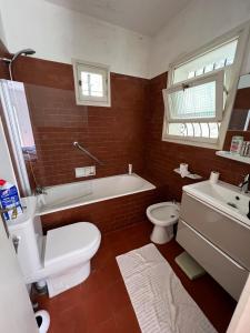 Beautiful house, sea view, access to beach path 7mn