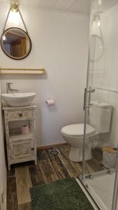 Auberges La Maison Rose Bertignat : photos des chambres