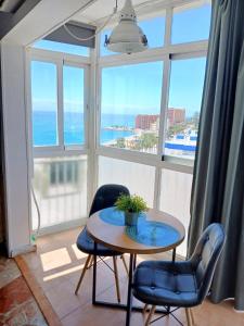 studio IN FRONT OF THE SEA