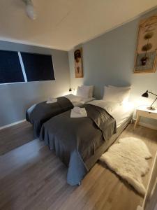 Cozy Apartment with Reinebringen Mountain View - Reine, Lofoten