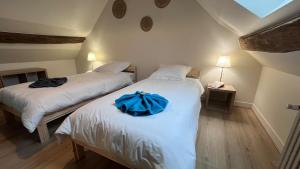 Maisons de vacances Gite l-Escapade- 8 people- Near castles-2 hours 15 minutes from Paris : photos des chambres