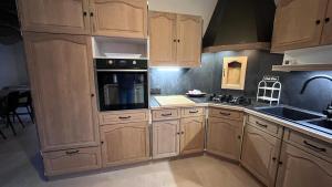 Maisons de vacances Gite l-Escapade- 8 people- Near castles-2 hours 15 minutes from Paris : photos des chambres