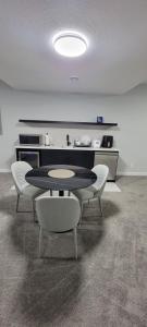 Cozy 1 bedroom basement suite in Southwest Calgary