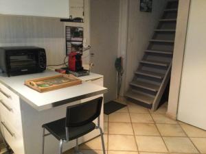 1 chambre 1 cuisine & salle deau privées avec piscine et jacuzzi