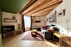 Maisons de vacances La Maison Rouge sur le port a proximite de toutes commodites 2 personnes : photos des chambres