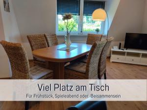Fewos-Bremerhaven, Ferienwohnung "Am See" in Geestland -Langen - 3 Schlafzimmer, Garage, Loggia & WLAN - ideal für Familien & Homeoffice