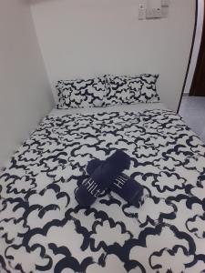 Lakefront Homestay