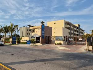 New Oceanfront Apartment