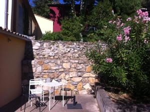 Maisonnette dans un parc du 18ème