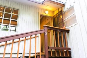 Summer House - 1Br-1Ba - Second Floor Apt - Five Minute Walk To City Gates