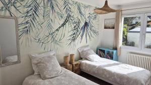 Plage à pied, avec parking et balcon