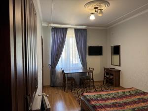 Золотий Берег