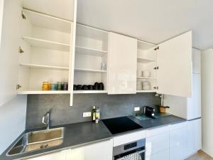 Modern Maisonette with Garden & Free Parking