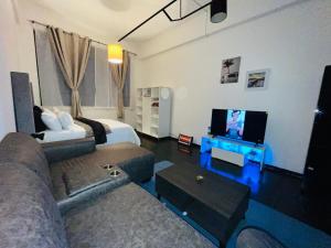 RouYalty Casa Maboneng