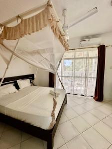 Azar Stays Diani