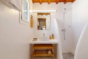 Casa Paraportiani View Mykonos Town House