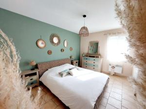 Villas En Provence, Luberon, villa avec piscine a Maubec : photos des chambres