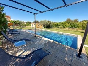 En Provence, Luberon, villa avec piscine à Maubec