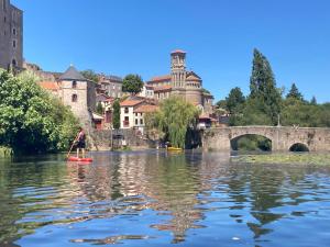 Hellfest 2025 chambre petit-déjeuner