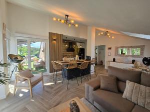 Apartamento DELUXE Céntrico MIENGO - Grupo RH 149