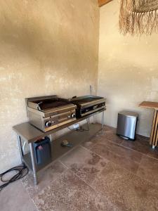 Villas Superbe Mas Provencal renove avec piscine, billard et climatisation a Paradou : photos des chambres