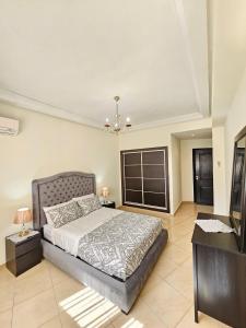 City Center Apartment