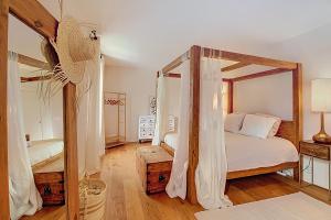 Villas Superbe Mas Provencal renove avec piscine, billard et climatisation a Paradou : photos des chambres