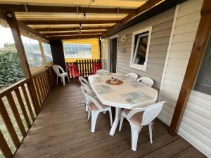 Campings Mobil-Home - Climatise, 6 couchages - Camping 1 Etoile : photos des chambres