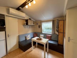 Campings Mobil-Home - Climatise, 6 couchages - Camping 1 Etoile : photos des chambres