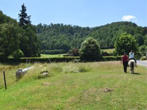 Charmante Ferienwohnung mit Garten in Hüddingen