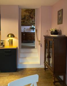 Moulin Grand, entire accommodation, 2br park river