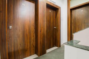 Hotel O Galaxy Near INOX