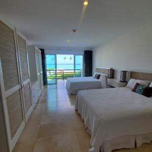 Beachfront Studio Punta Palmera