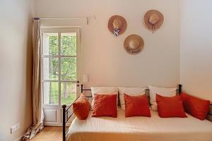 Villas Superbe Mas Provencal renove avec piscine, billard et climatisation a Paradou : photos des chambres