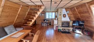 Domek letniskowy nad jeziorem, Mazury