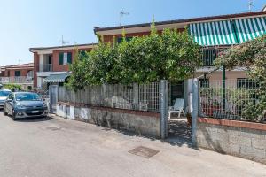 Scalingi Family Apartments