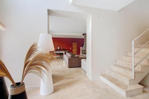 Villas Superbe Mas Provencal renove avec piscine, billard et climatisation a Paradou : photos des chambres