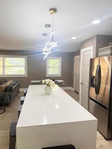 Atlanta Crystal Suite Near Downtown