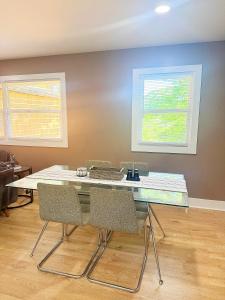 Atlanta Crystal Suite Near Downtown